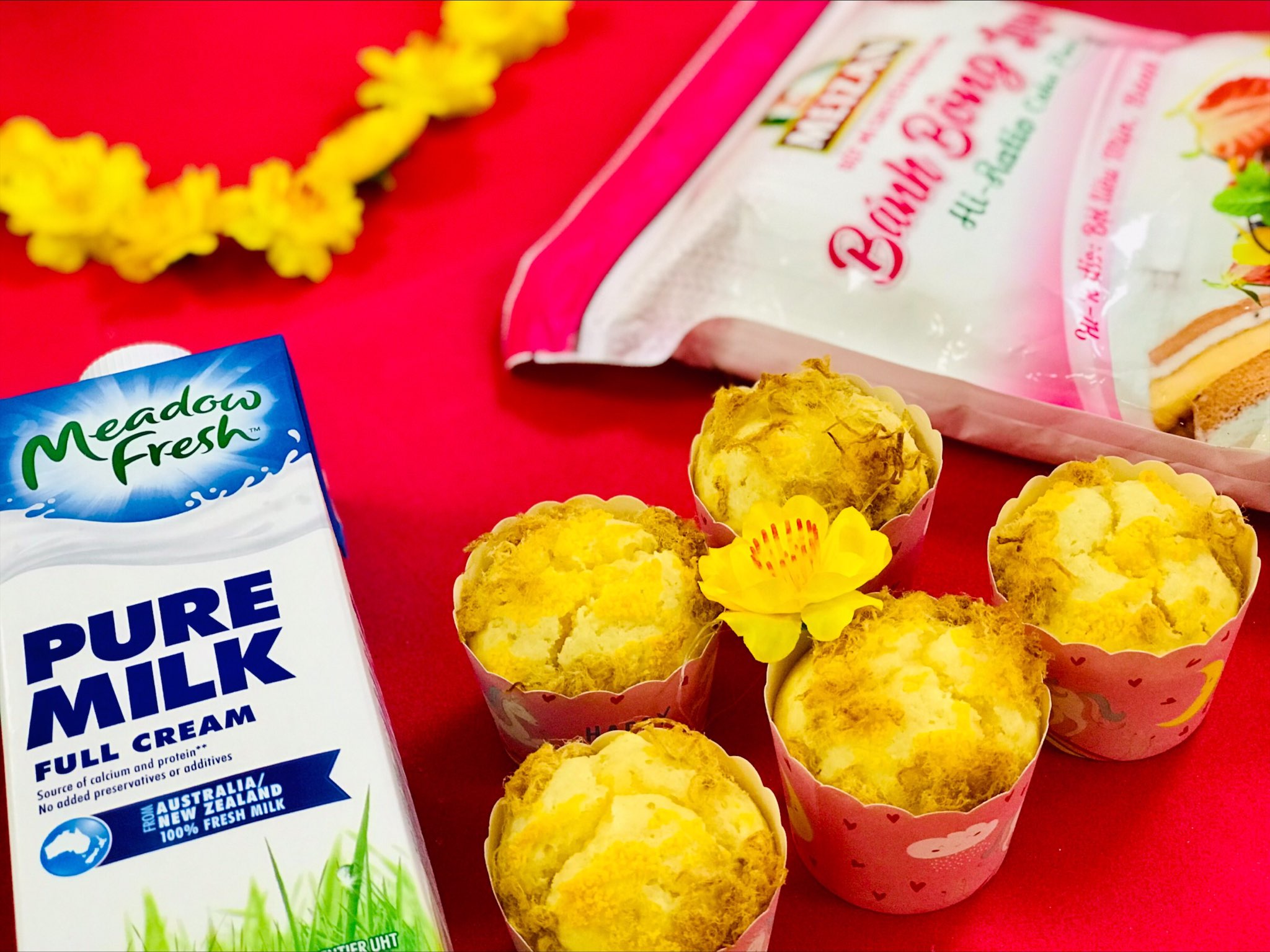 Muffin trứng muối chà bông